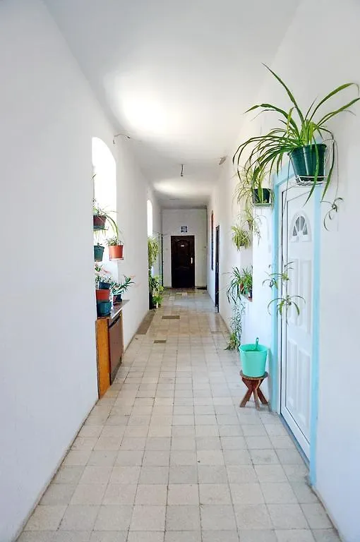 Apartment Sole Di Pola  بولا