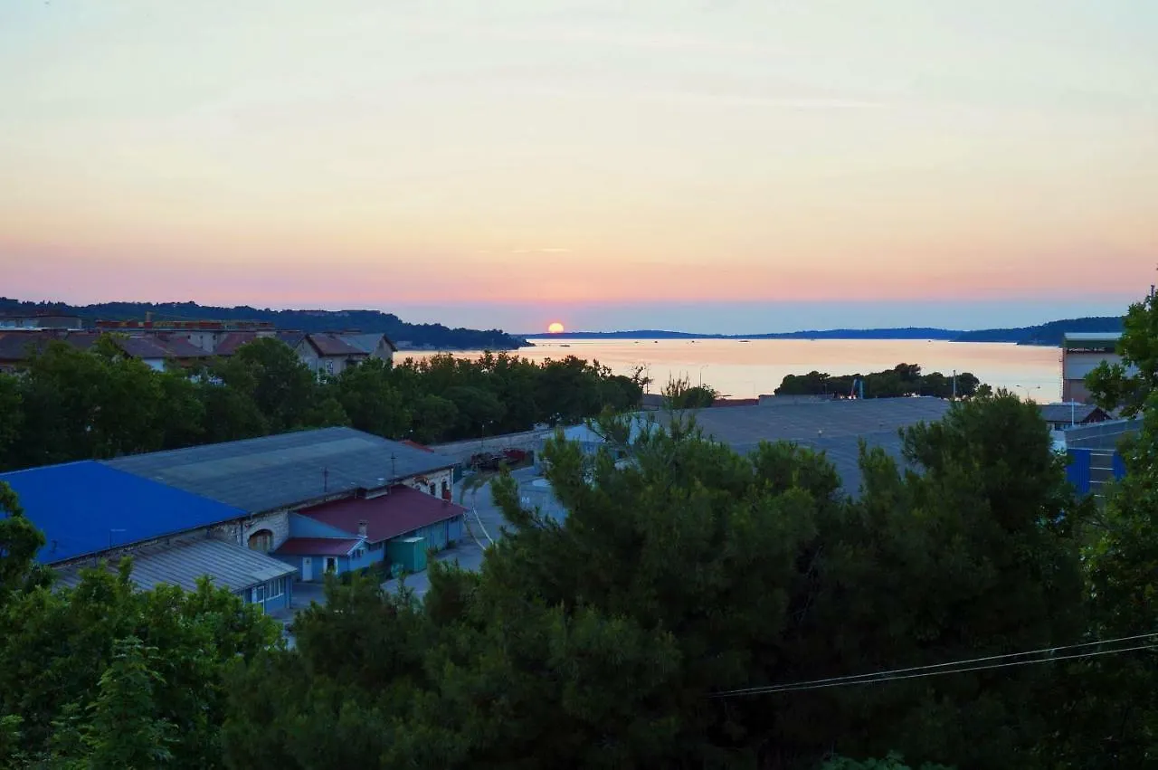 Apartment Sole Di Pola كرواتيا